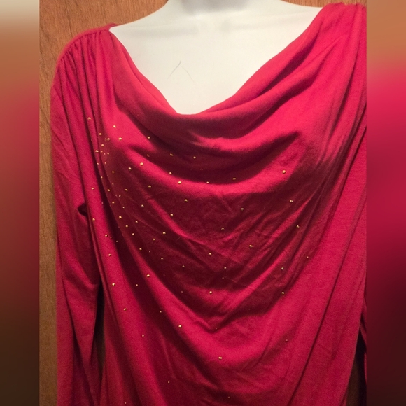 Avon Red Rusched Drape Blouse with Gold Accents SzL NWOT - Picture 3 of 9